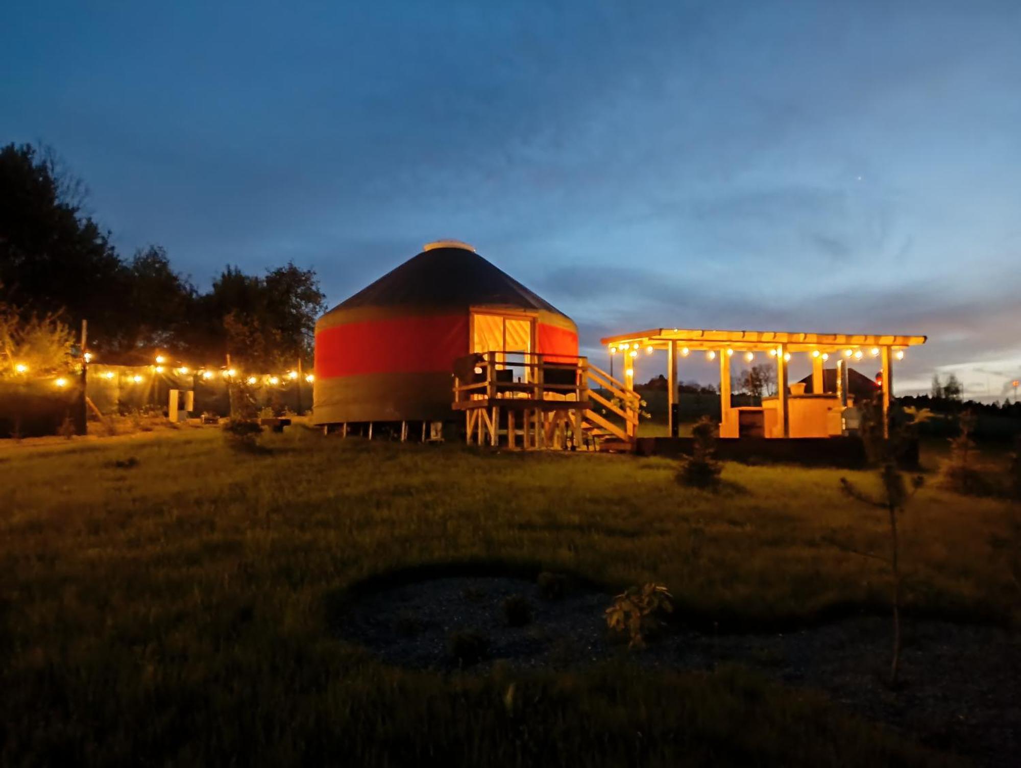 Hotel Glamping Pogorzany - Jurty Zabierzow Exterior foto
